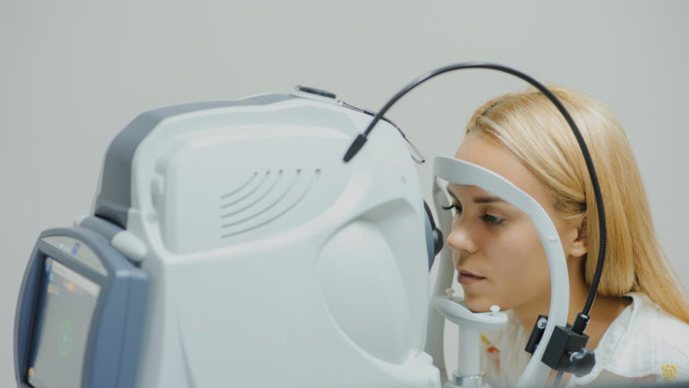 How to Find the Best Optometrist in Beverly Hills